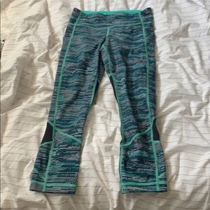 Rare lululemon seawheeze running tights size 4